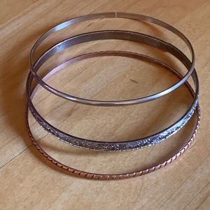 Metal stacking bangles